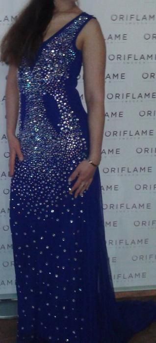 Вечірня сукня