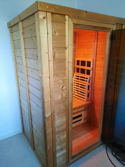 Sauna na podczerwień kabina infrarot infrared szklane drzwi drewniana z drewna maty grzewcze w sciankach sterownik moze byc Zewnetrzna Hybrydowa