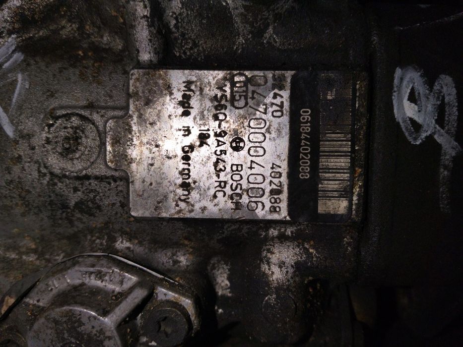 Vendo bomba injetora bosch