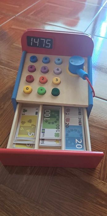 Máquina registadora de madeira com som e luz