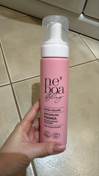 Nowa pianka do włosów Neboa Extra Volume 200 ml
