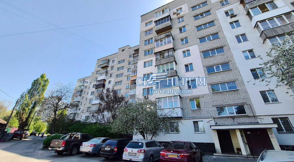 3-кім 67м.кв. Феодосійська, 4 метро Деміївська