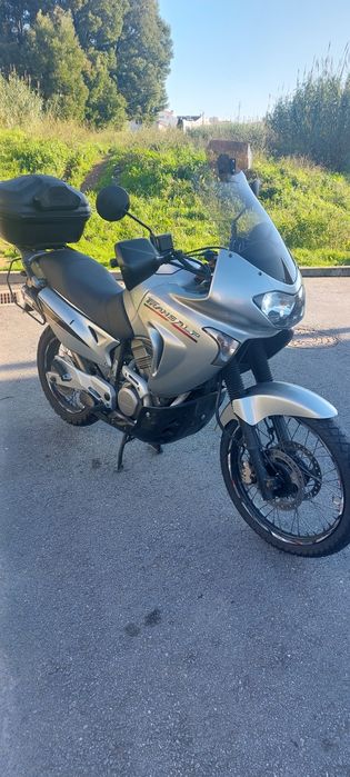 Honda Transalp 650XL de 2005