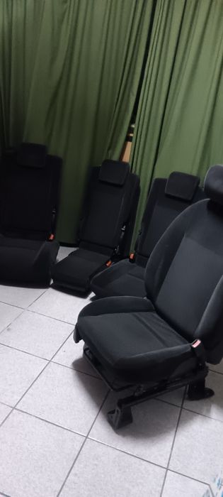 Bancos para ford C max