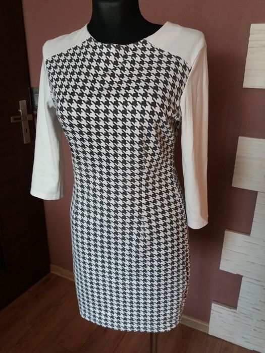 sukienka w pepitkę r.L