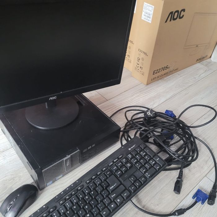 Sprzedam komputer stacjonarny