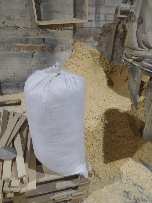 Продам тырсу в мешках