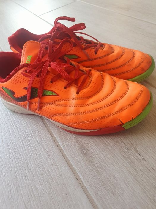 Футзалки "Joma" р. 38 і 39 (потребують ремонту)