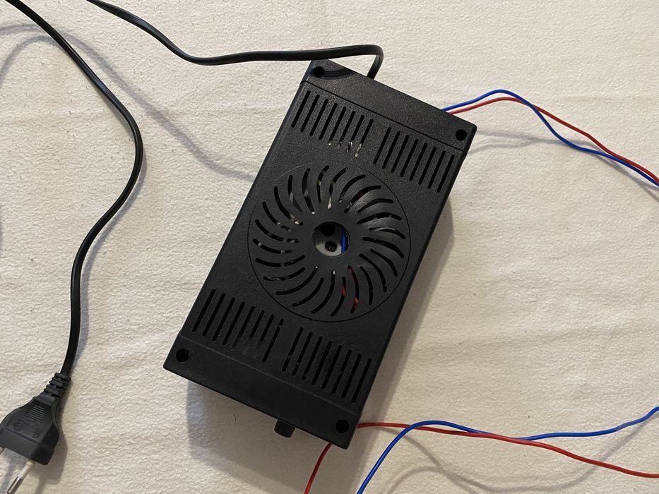 Зарядное устройство для Аккумуляторов Дніпро-6М Автомобильное