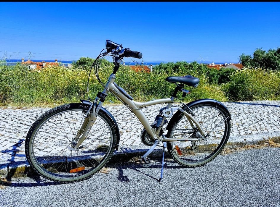 Bicicleta senhora marca Decathlon