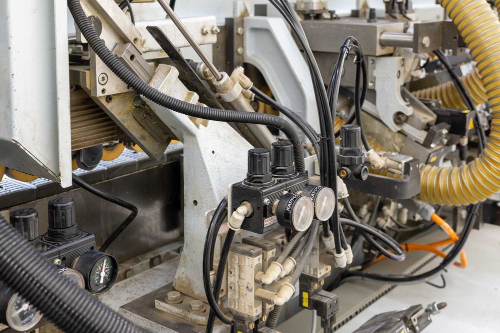 Okleiniarka BRANDT 1440 FS AMBITION