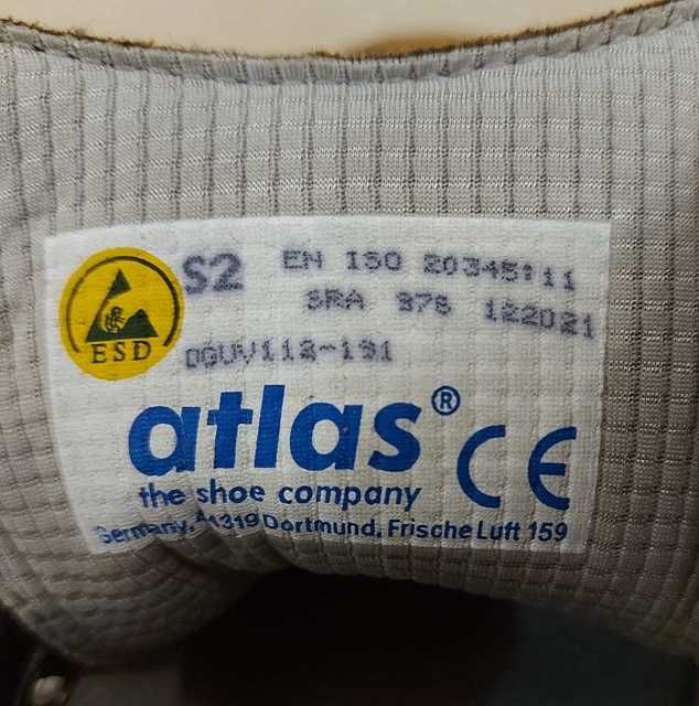 Кросівки    Atlas