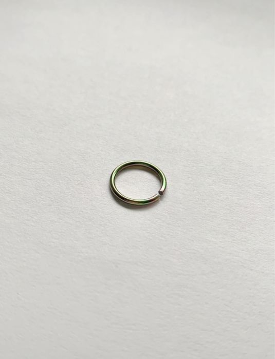 tęczowe kółko kolczyk do nosa septum stal piercing