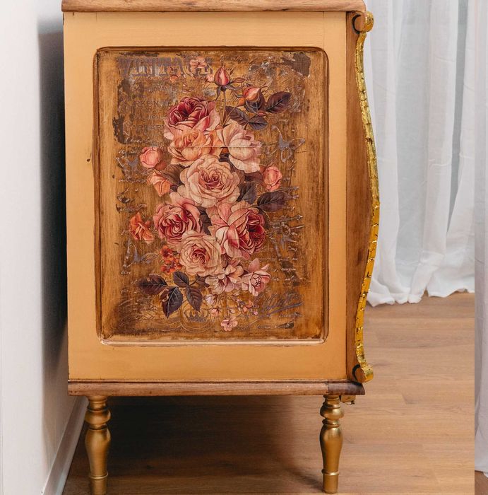 Cômoda Belle d’Or Dourada