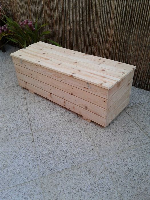 Arca em madeira palete