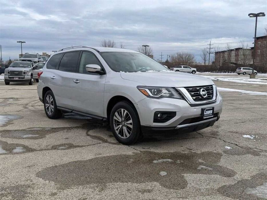 Передняя ходовая часть Nissan Pathfinder в сборе рычаг амортизатор