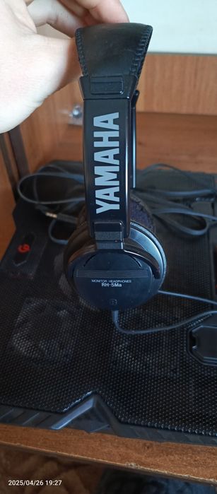 Навушники Yamaha