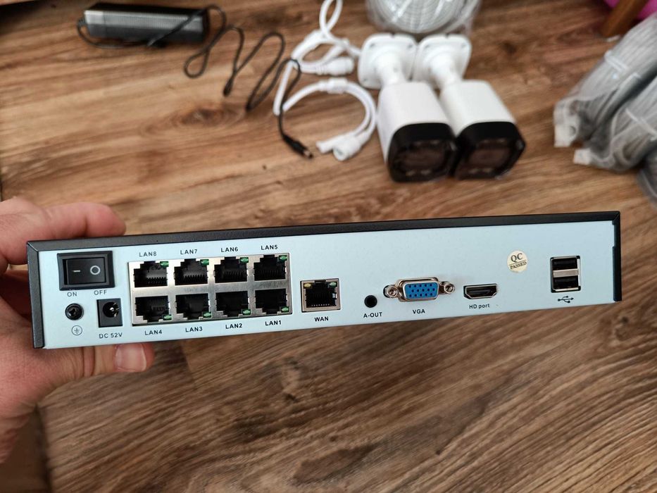 Zestaw do monitoringu - Rejestrator 4K 16CH + 4 kamery IP 8MP