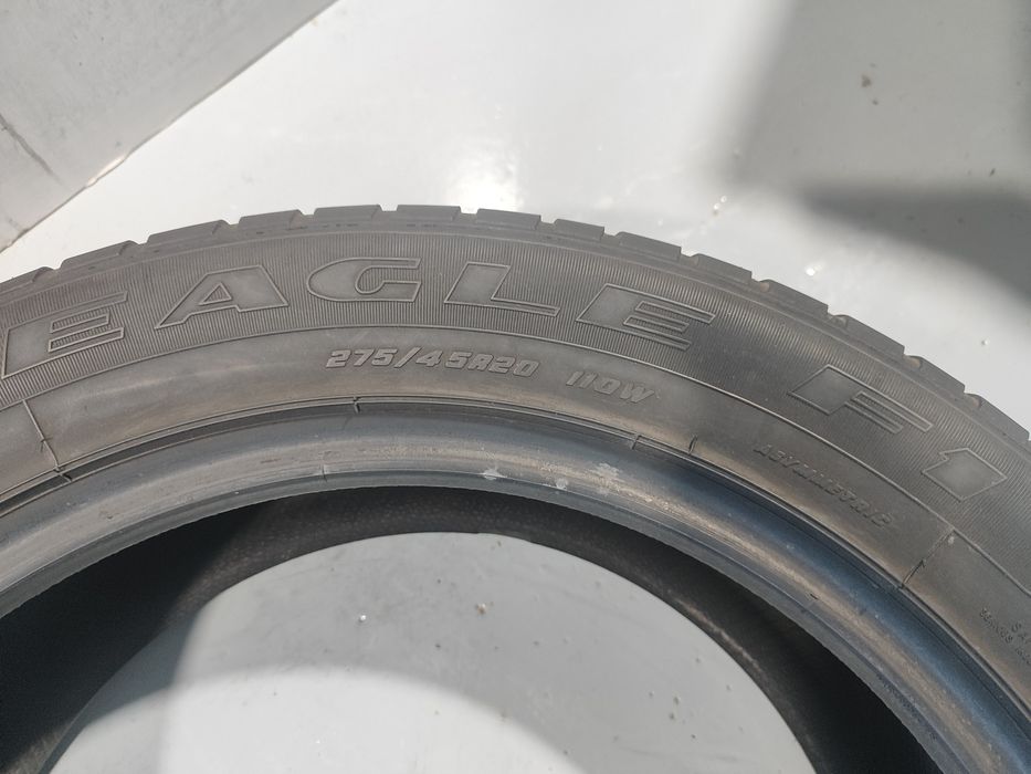 2 pneus semi novos 275-45R20 Good year - Oferta dos Portes