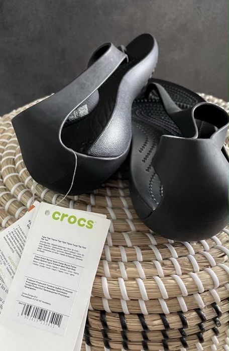 Crocs japonki serena flip czarne W8 38/39