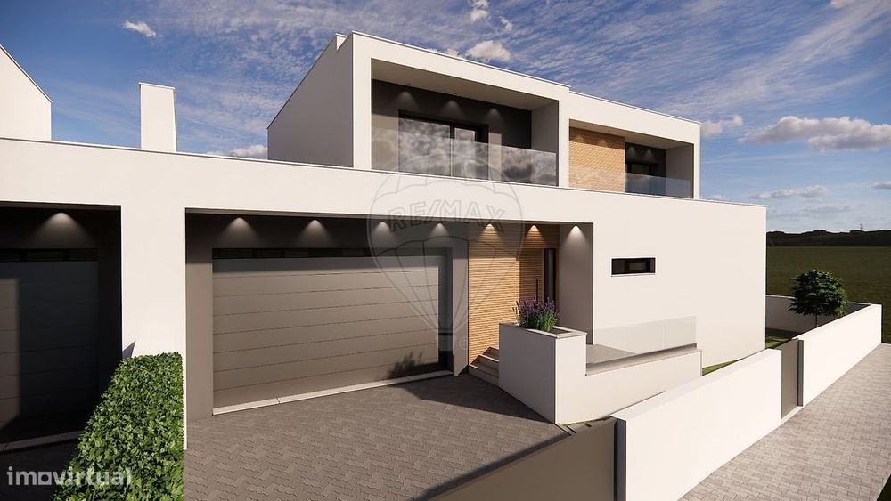 Moradia T4 para venda