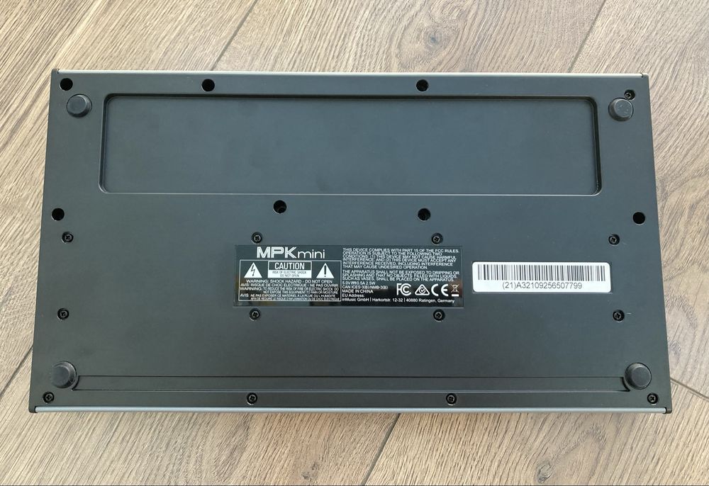 Akai MPK mini MK3 MIDI клавіатура / контролер для Ableton FL Studio