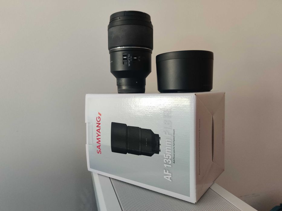 Samyang 135mm f/1.8 - Sony