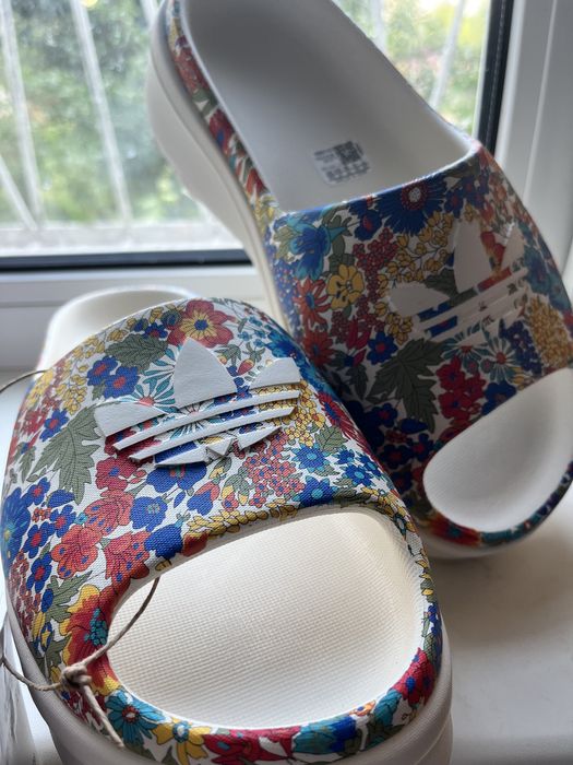 Босоножки, шлепанцы, пантолеты adidas Stan Smith