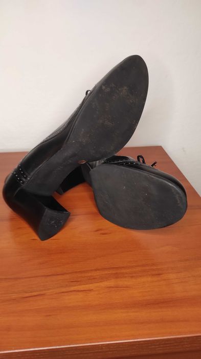 skórzane NINE WEST  w bdb stanie