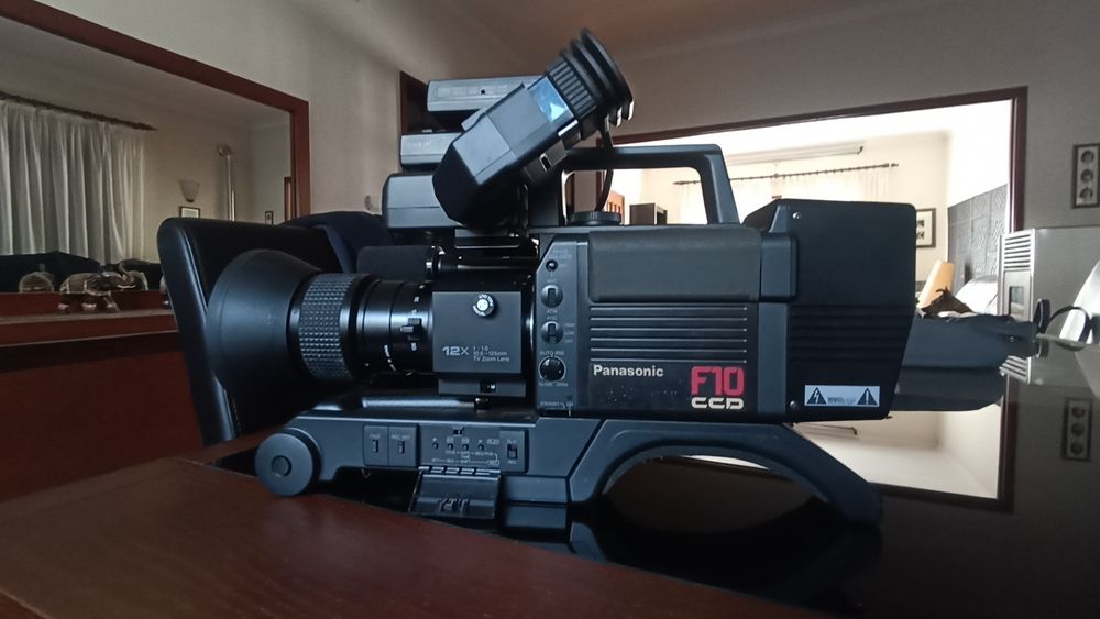 Câmera Panasonic F 10