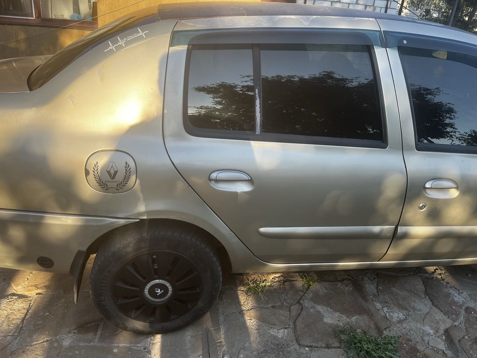 Renault clio symbol 2007