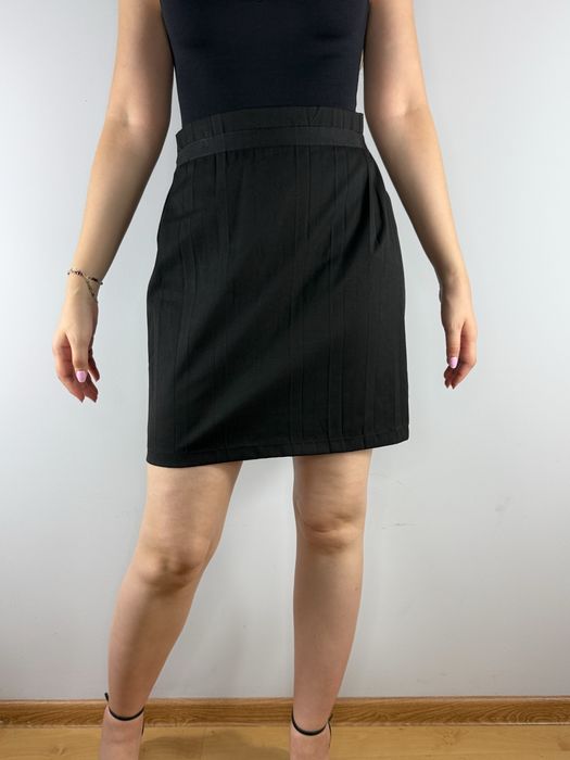 Czarna krótka mini spódnica z kieszeniami Basic rozmiar 42 XL