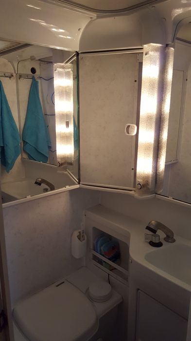 Kamper Camper wynajem wynajmę wypożyczalnia wolne terminy Boże ciało