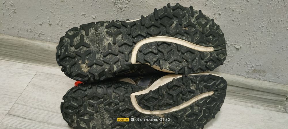 Buty adidas F/2 TR.  R40