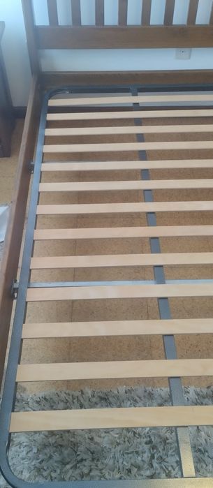 estrado de cama novo (sem qualquer uso)