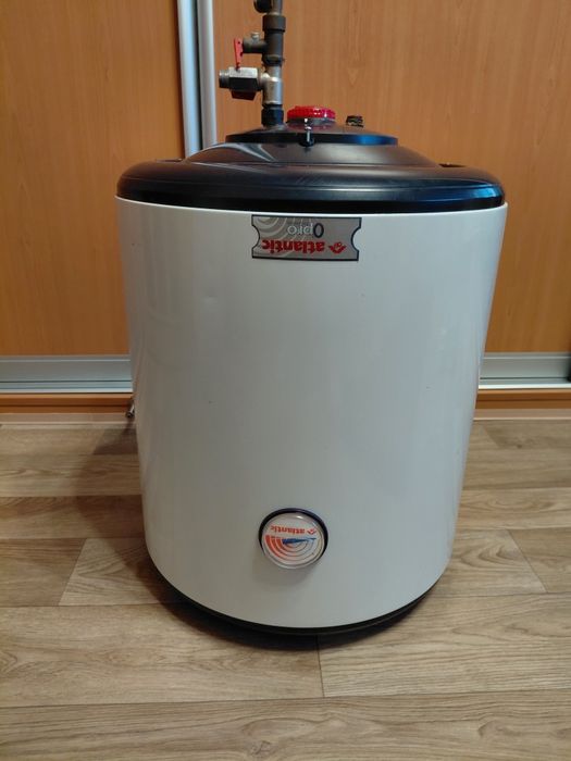 Продам бойлер 50л