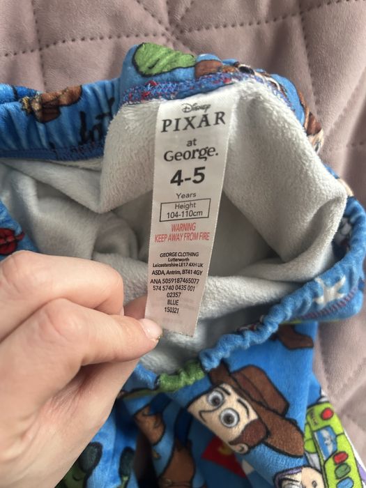 Welurowe spodenki piżamowe Toy Story George 104