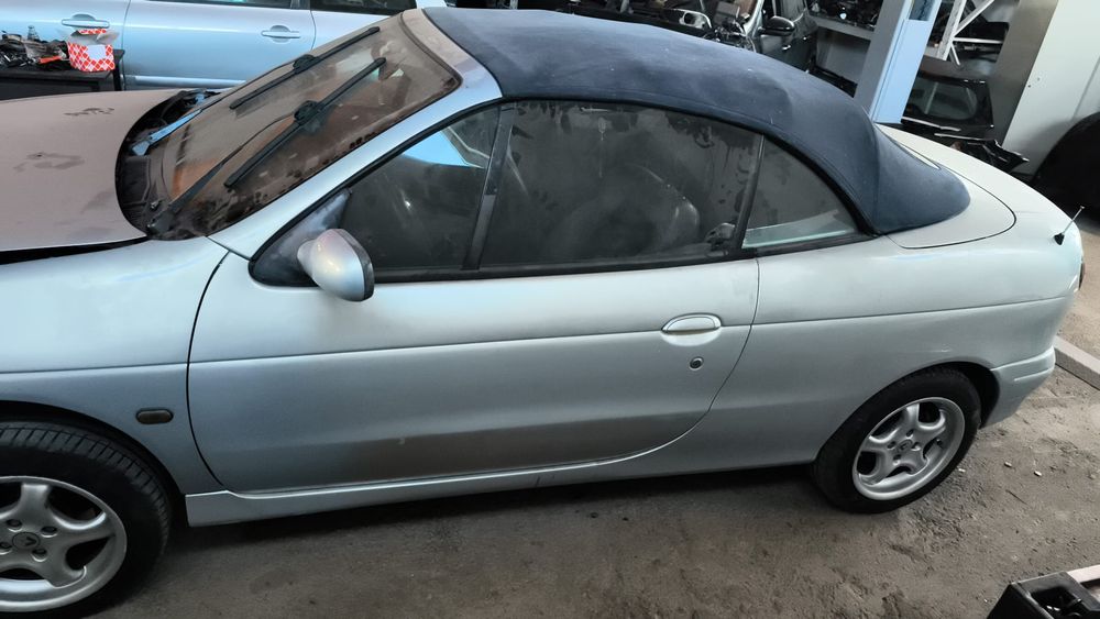 Renault megane 1.4 16v cabriolet cabrio descapotável 99 para Peças todo o Material disponível