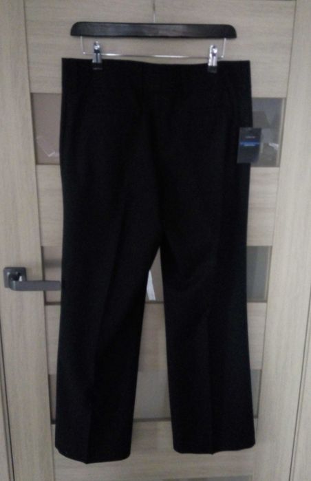 Чорні жіночі брюки класика розмір 14 на 48, вовна 30%