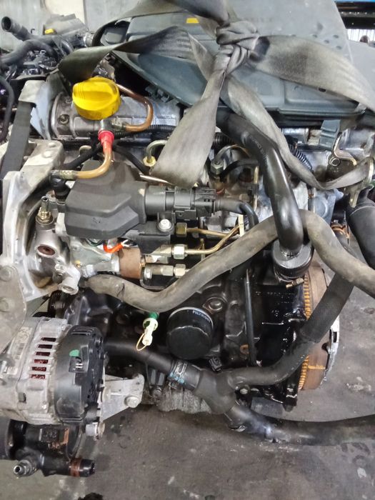 Двигун двигатель мотор 1.9 reno trafik.opel vivaro.nisan