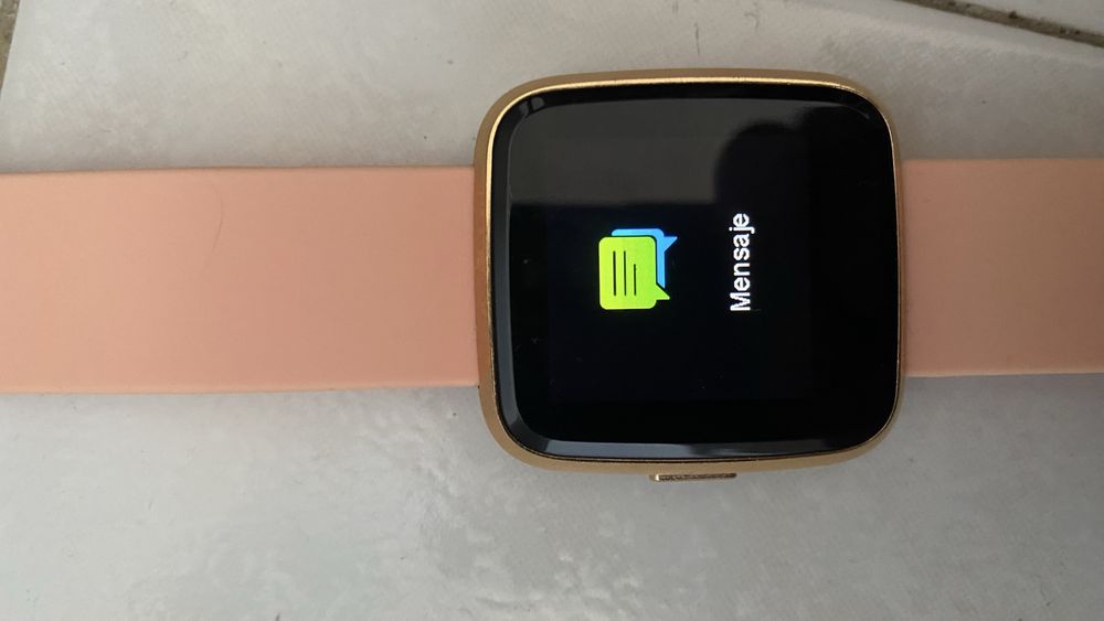 Smartwatches (2 relogios) bom estado