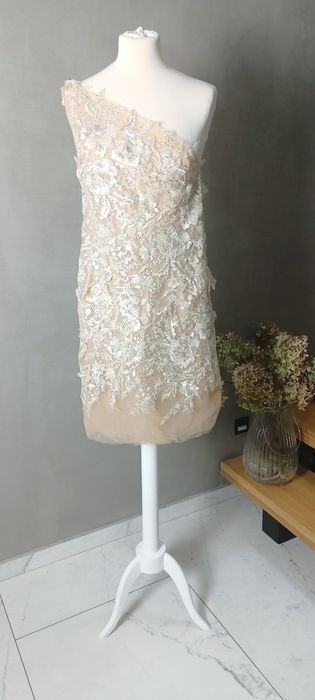 Dwuczęściowa, asymetryczna suknia ślubna