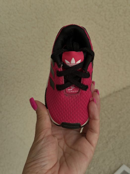 Кросівки adidas