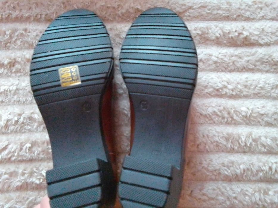 czekoladowe Buty 39 damskie  skóra naturalna nowe comer