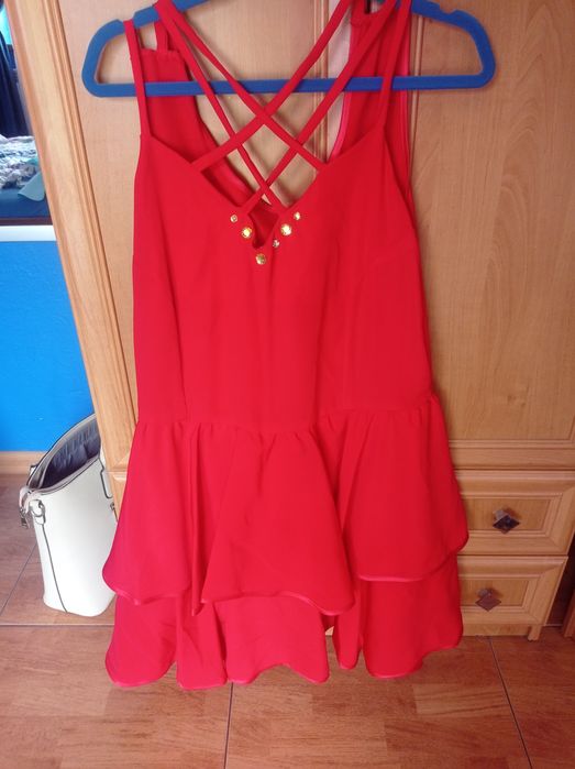Czerwona sukienka L