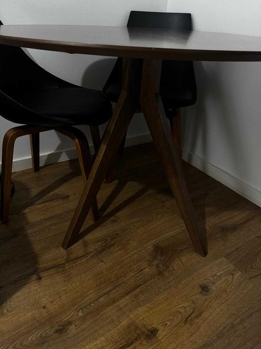 Mesa de Jantar Redonda