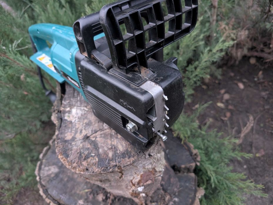 Електропила Makita uc4503a