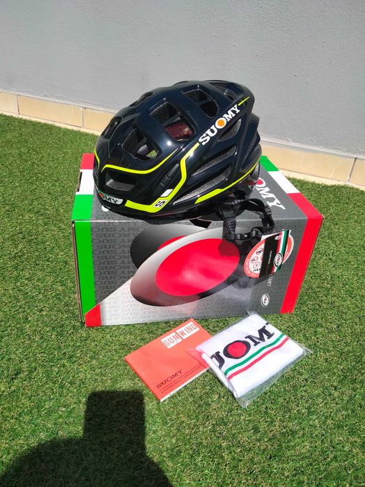 Capacete Suomy Gun Wind - NOVO - estrada