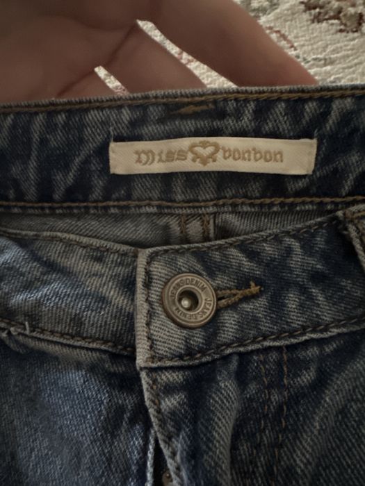 Бриджі з вишивкою