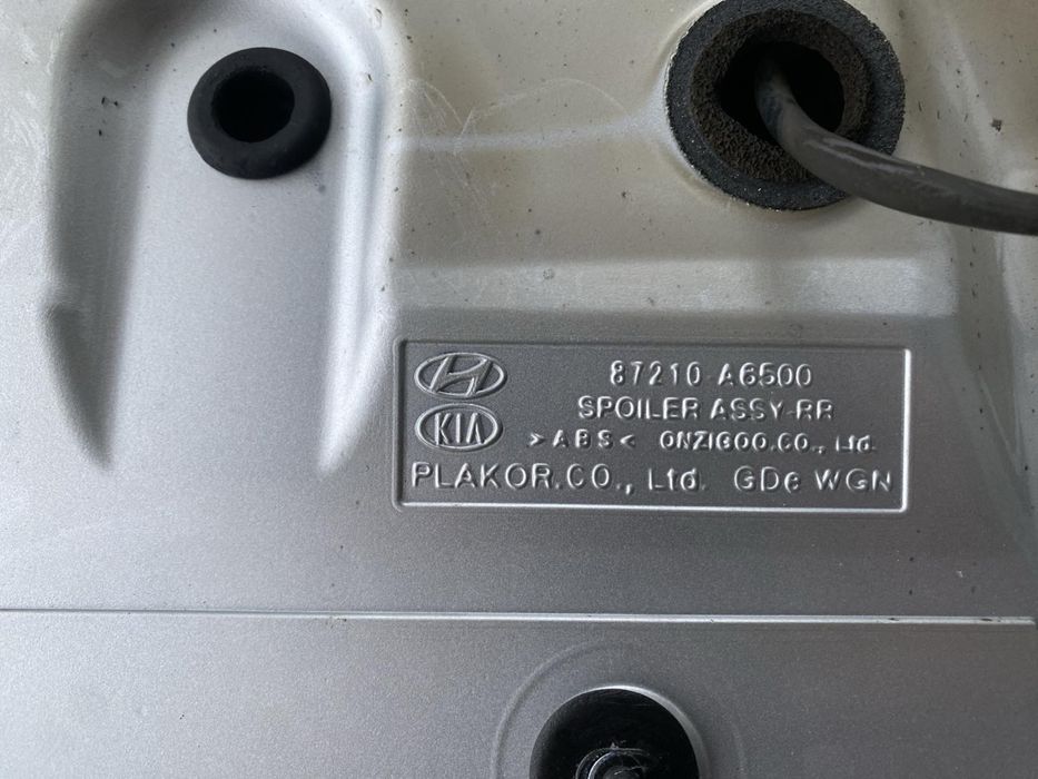 Hyundai i30cw ll універсал.Спойлер на ляду